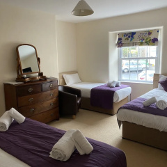 The Poltimore Inn thumbnail 4
