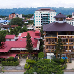 Teak Wood Hotel thumbnail 26