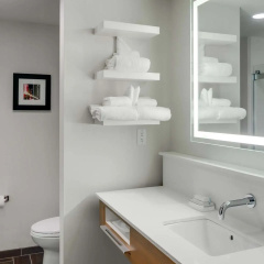 Hampton Inn & Suites Knoxville Papermill Drive thumbnail 8