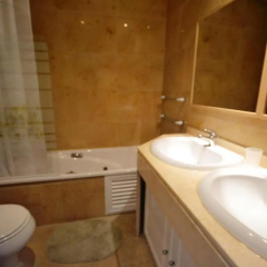 Marina Duquesa Apartment thumbnail 5