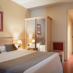 Petit Palace Aston Hotel - Bild 4