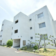 Ocean Front Stay thumbnail 23