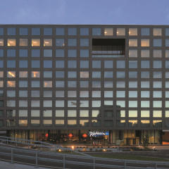 Radisson Blu Hotel Zurich Airport - Bild 1