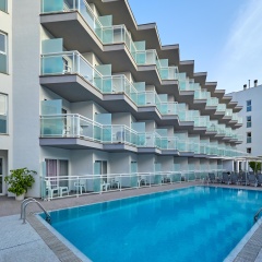 BQ Amfora Beach Hotel - Adults Only - Bild 1