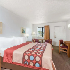 Red Carpet Inn & Suites thumbnail 5