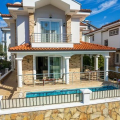 Villa Yasam Park - Luxury 8 Person - Fethiye Calis Beach 90mt - Bild 1