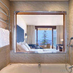 Amphitryon Hotel thumbnail 6