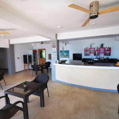 Sunset Cove Beach & Dive Resort thumbnail 10