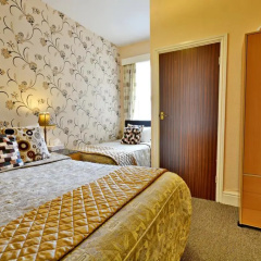 The Astor Hotel thumbnail 14