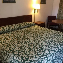 Woodridge Motel thumbnail 22