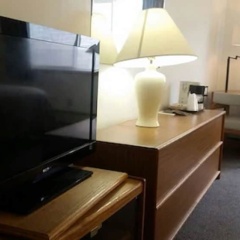 Marina Motel thumbnail 5