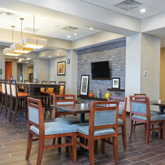 Hampton Inn Kalamazoo thumbnail 13