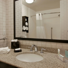 Hampton Inn & Suites Bellevue Downtown-Seattle thumbnail 35