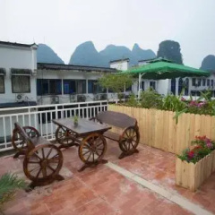 Charmlysees Inn thumbnail 14