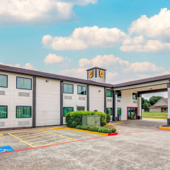 Super 8 by Wyndham Waxahachie TX thumbnail 11