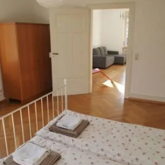 Stilvolle Wohnung Mit Garten - Bild 3