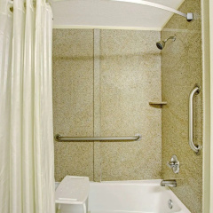 Ocean Breeze Inn thumbnail 9