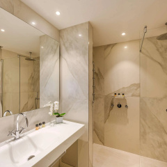 The Square Hotel thumbnail 27