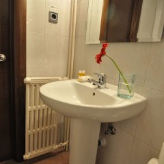 Отель Hostal Ballesta Испания, Мадрид - 3 отзыва об отеле, цены и фото номеров - забронировать отель Hostal Ballesta онлайн фото 38