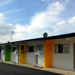 Rainbow Motel