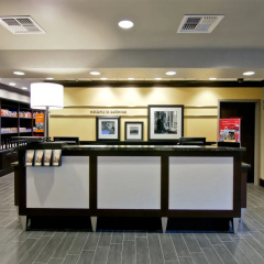 Hampton Inn & Suites Bellevue Downtown-Seattle thumbnail 14