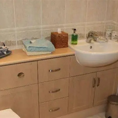 Appletree Court House thumbnail 8