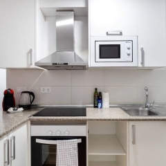 Design 2 Bedroom Flat Next to Pubilla Cases Metro - Bild 11