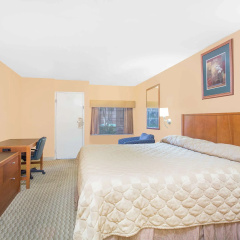 Super 8 by Wyndham San Angelo thumbnail 7