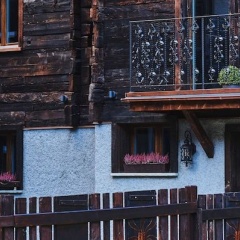 SchlossCottage Zermatt | A Swiss Experience - Bild 1