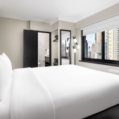 Crowne Plaza Manhattan Times Square by IHG - Bild 9