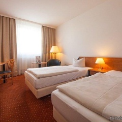 NOVINA HOTEL Südwestpark - Bild 1