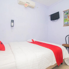 Formerly Reddoorz Near Pantai Boom - Bild 4