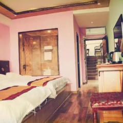 Sunshine Holiday Inn thumbnail 6