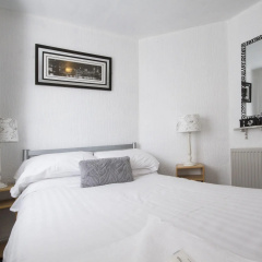 Marsden Hotel thumbnail 3