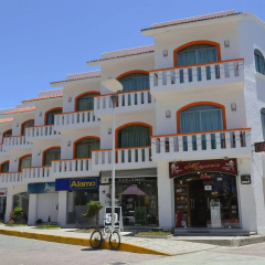Maya Del Centro - Adults Only