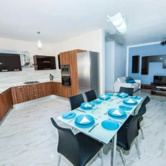 The Waves holiday apartment thumbnail 12