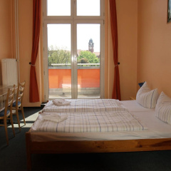 HappyGoLucky Hotel & Hostel - Bild 3