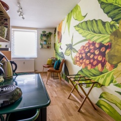 Urban Jungle Designer Apartment - Bild 1
