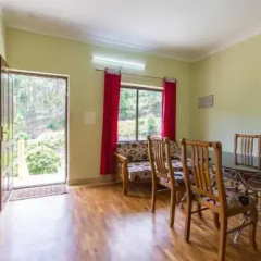 Mountain Hut Resort, Munnar