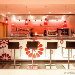 ibis Barcelona Santa Coloma - Bild 15