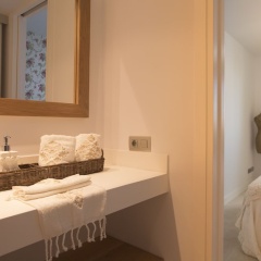 Beachfront Es Turo - Bild 9
