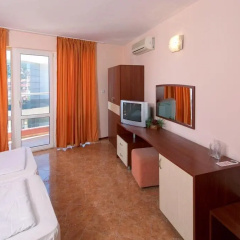 Sunny Flower Hotel thumbnail 3