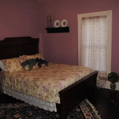 Swann Hotel Bed & Breakfast thumbnail 1