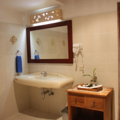 Bumi Ayu Bungalows - Bild 8
