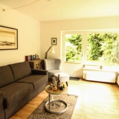 Hella - Bild 2