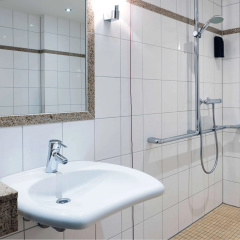 Ramada by Wyndham Duesseldorf Ratingen - Bild 8