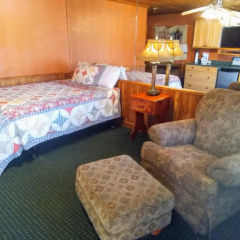 Bear Inn Retreat thumbnail 3