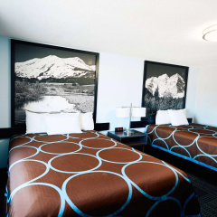 Super 8 by Wyndham Pueblo thumbnail 6