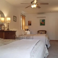 Yosemite Plaisance Bed & Breakfast thumbnail 5