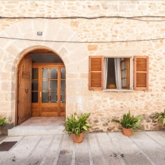 Ses Muralles Boutique House - Bild 1